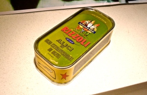 anchovies in tin